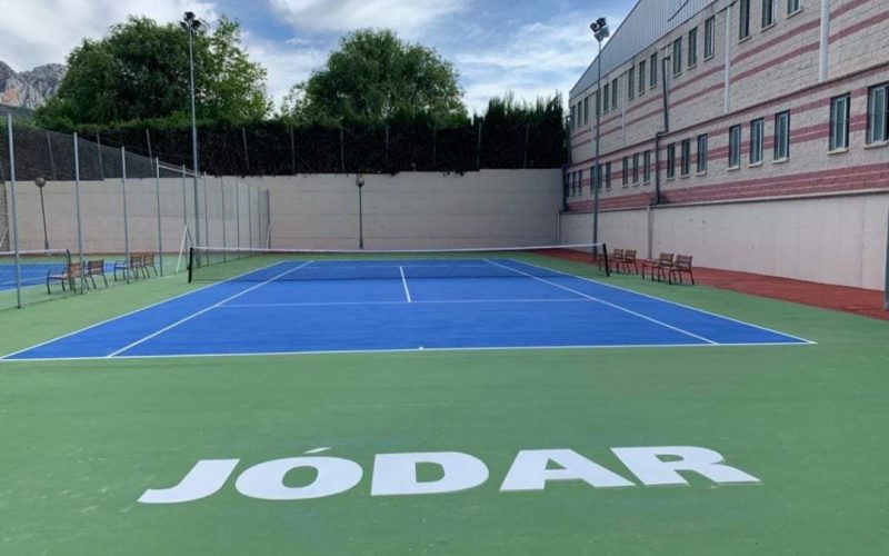 La Asociación Guardabosques y el Club de Tenis de Jódar reciben subvenciones