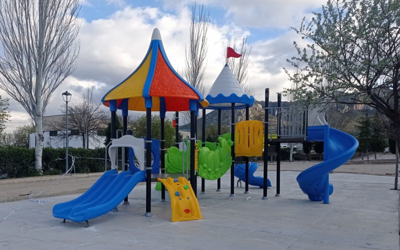 El recinto ferial ya cuenta con un nuevo parque con juegos infantiles