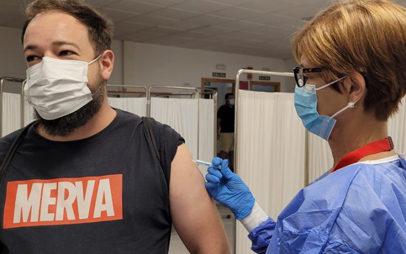 Andalucía baja hasta los 23 años la posibilidad de solicitar cita para vacunarse contra el Covid-19