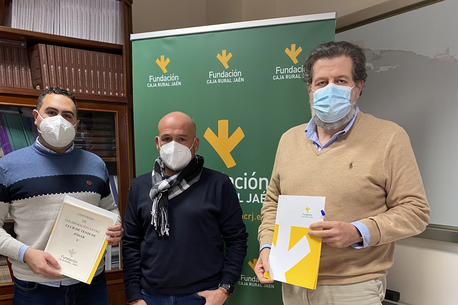 El Club de Tenis Jódar renueva el convenio de colaboración con la Fundación Caja Rural de Jaén