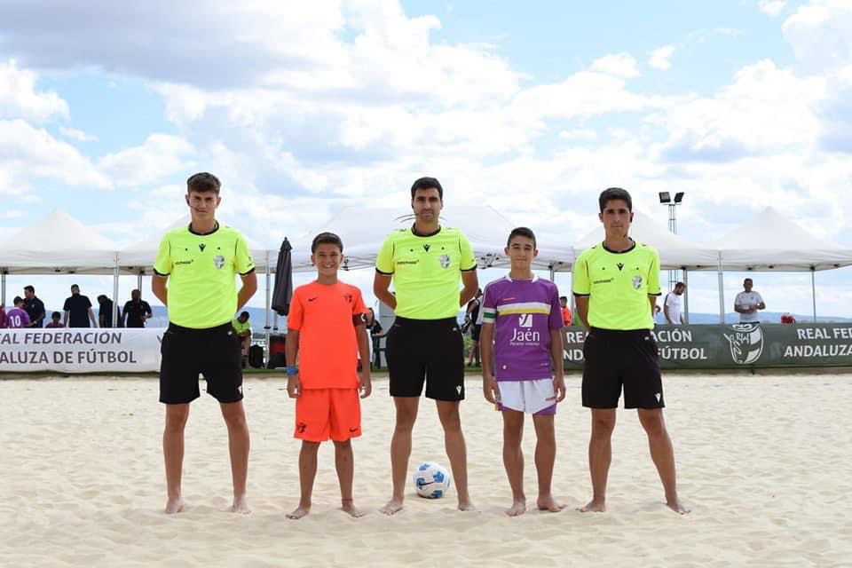 Dos jóvenes galdurienses disputan el campeonato de Andalucía de fútbol playa